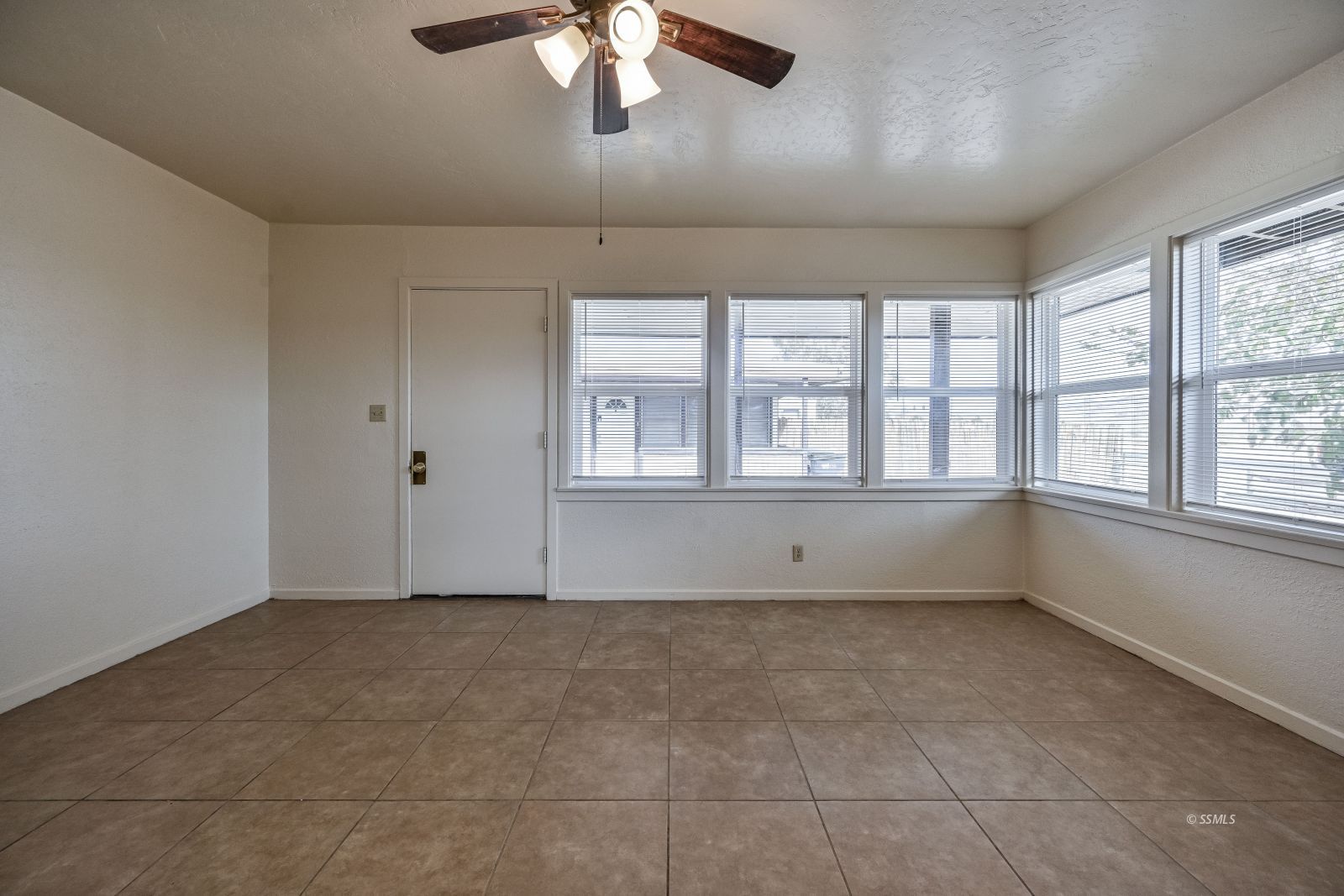 123 Richmond — Photo 5