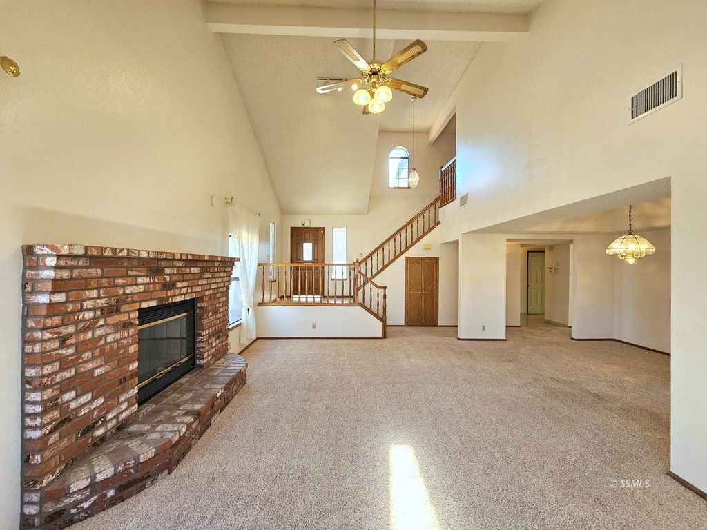 308 W Cielo AVE — Photo 5