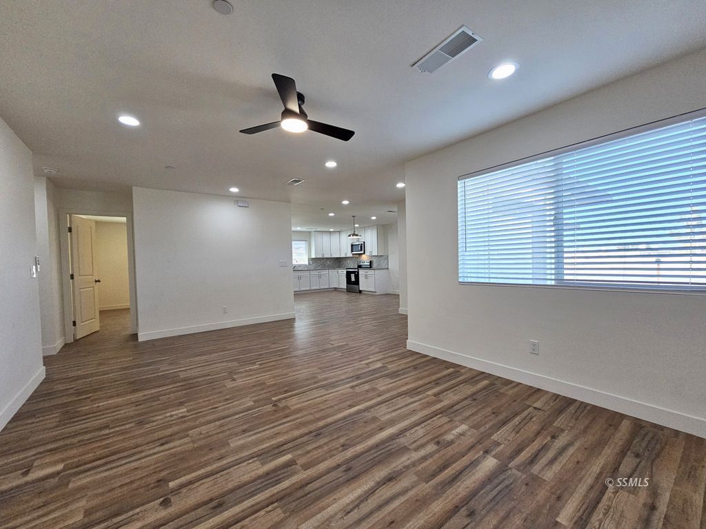 313 W Church AVE — Photo 5