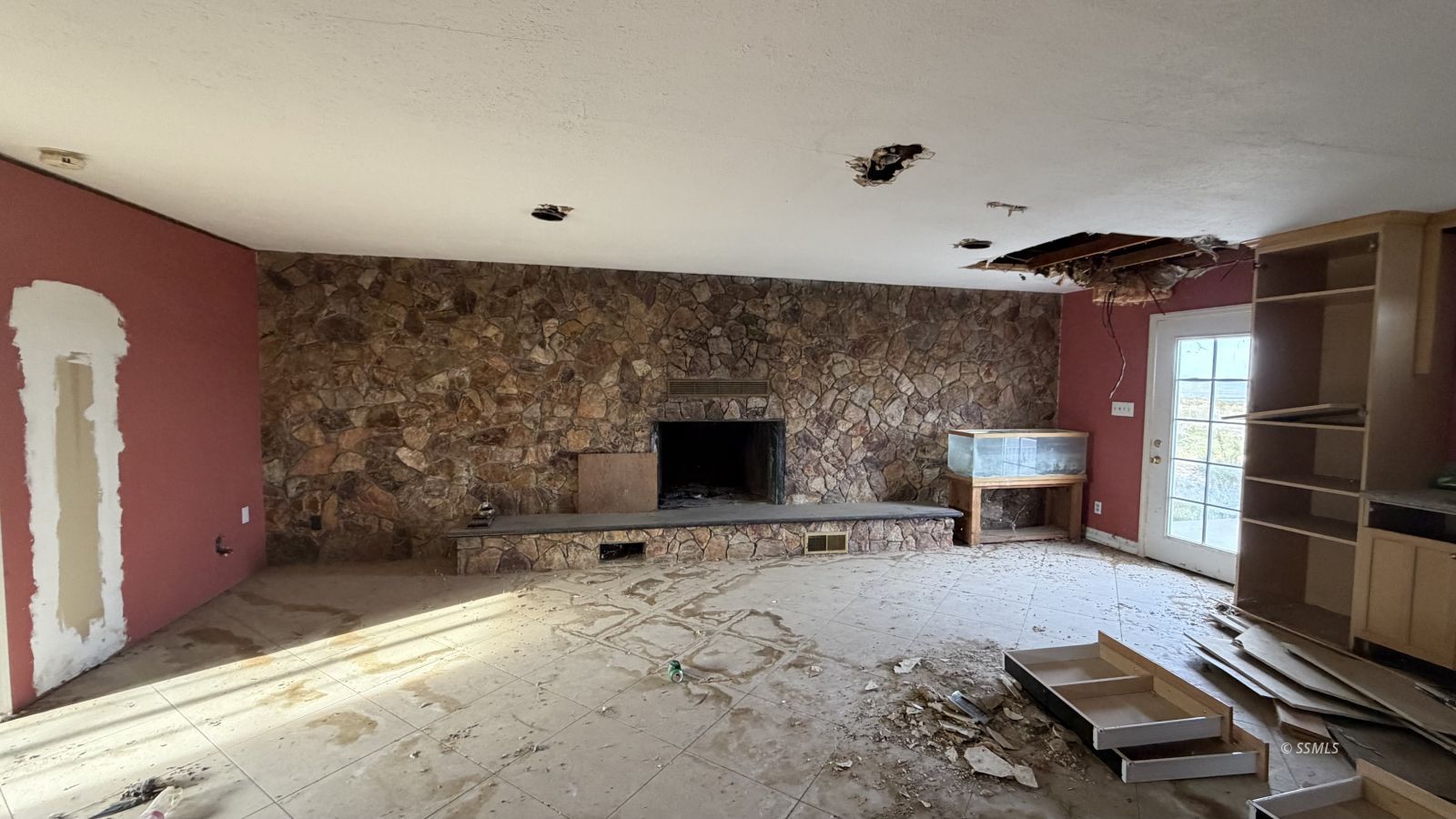 2454 W Catalina Ln — Photo 5