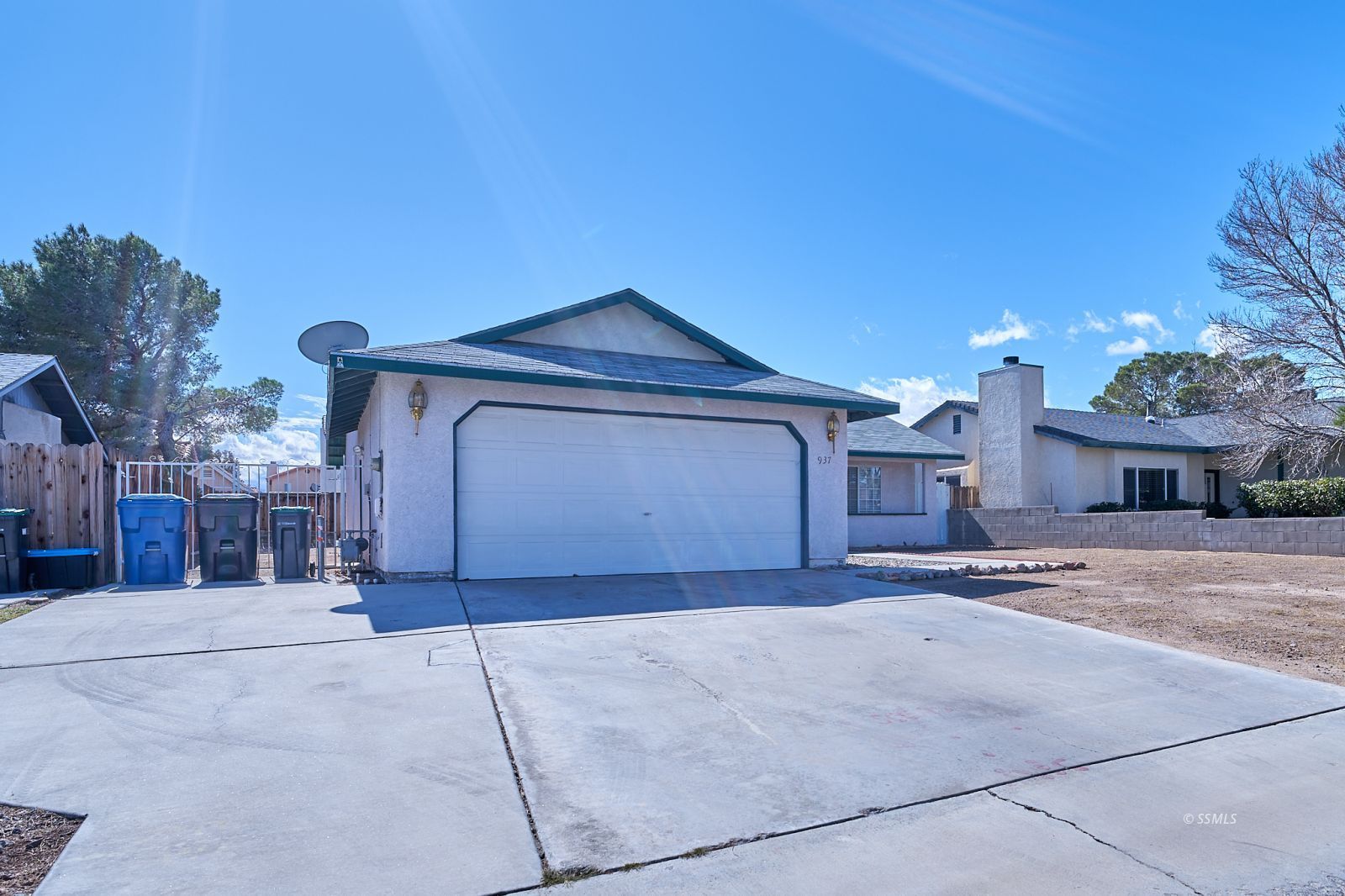 937 W Tamarisk AVE — Photo 5