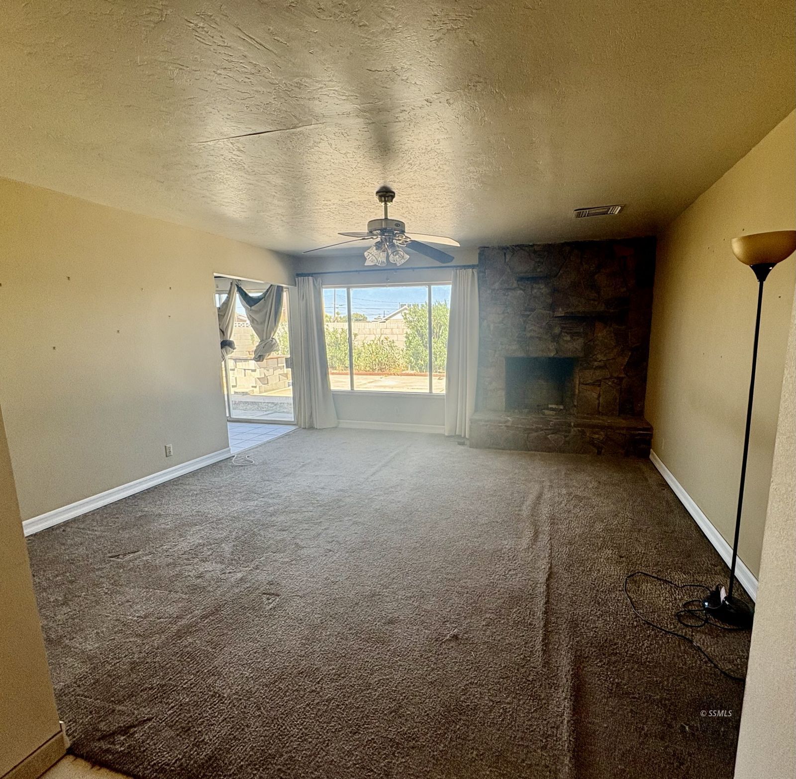 236 W Iowa AVE — Photo 5