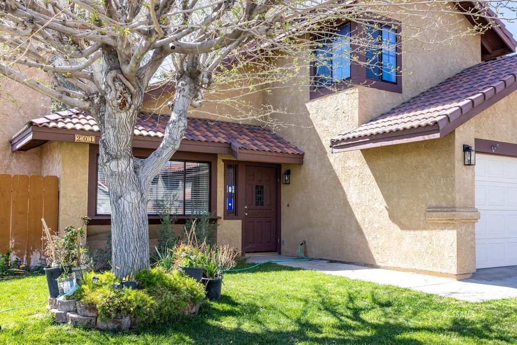 201 Washington WAY — Photo 5