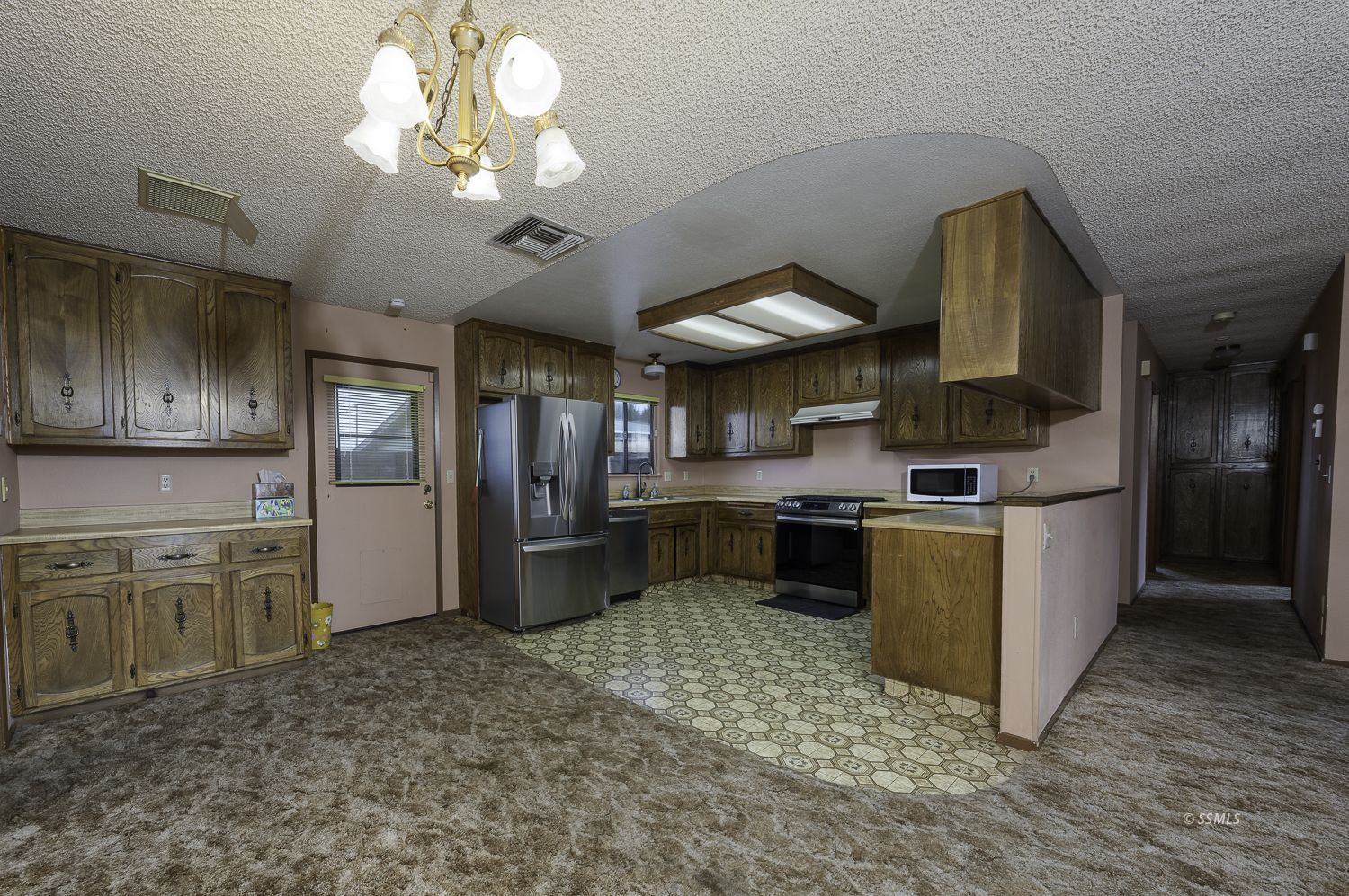 219 W Church AVE — Photo 5