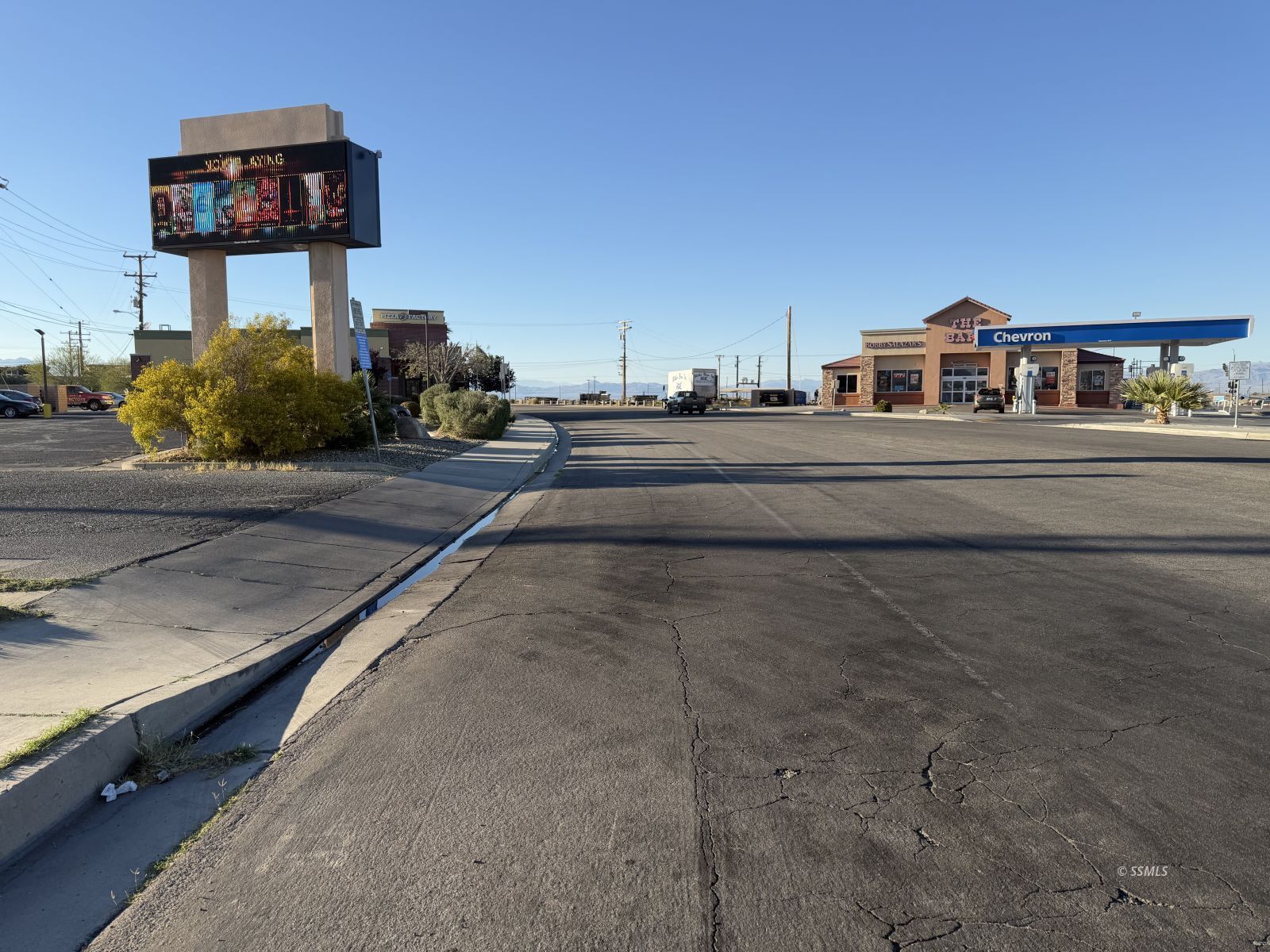 1551 N China Lake BLVD — Photo 5