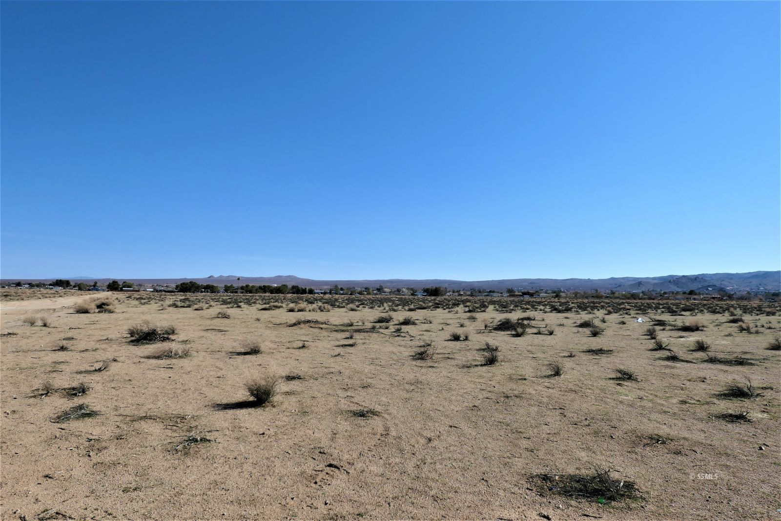 343-351-38 E Bataan AVE — Photo 5