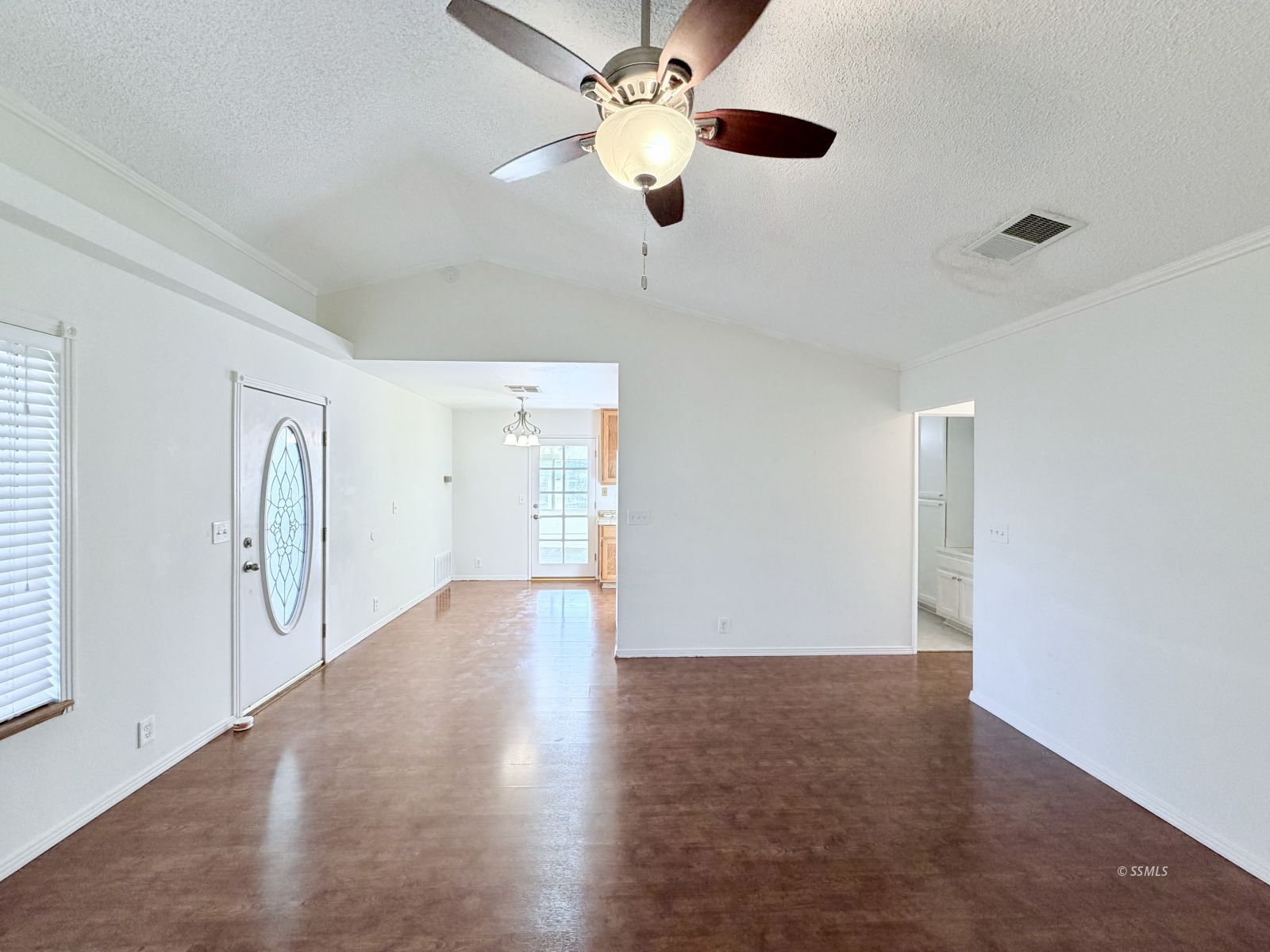 1017 W Benson AVE — Photo 5