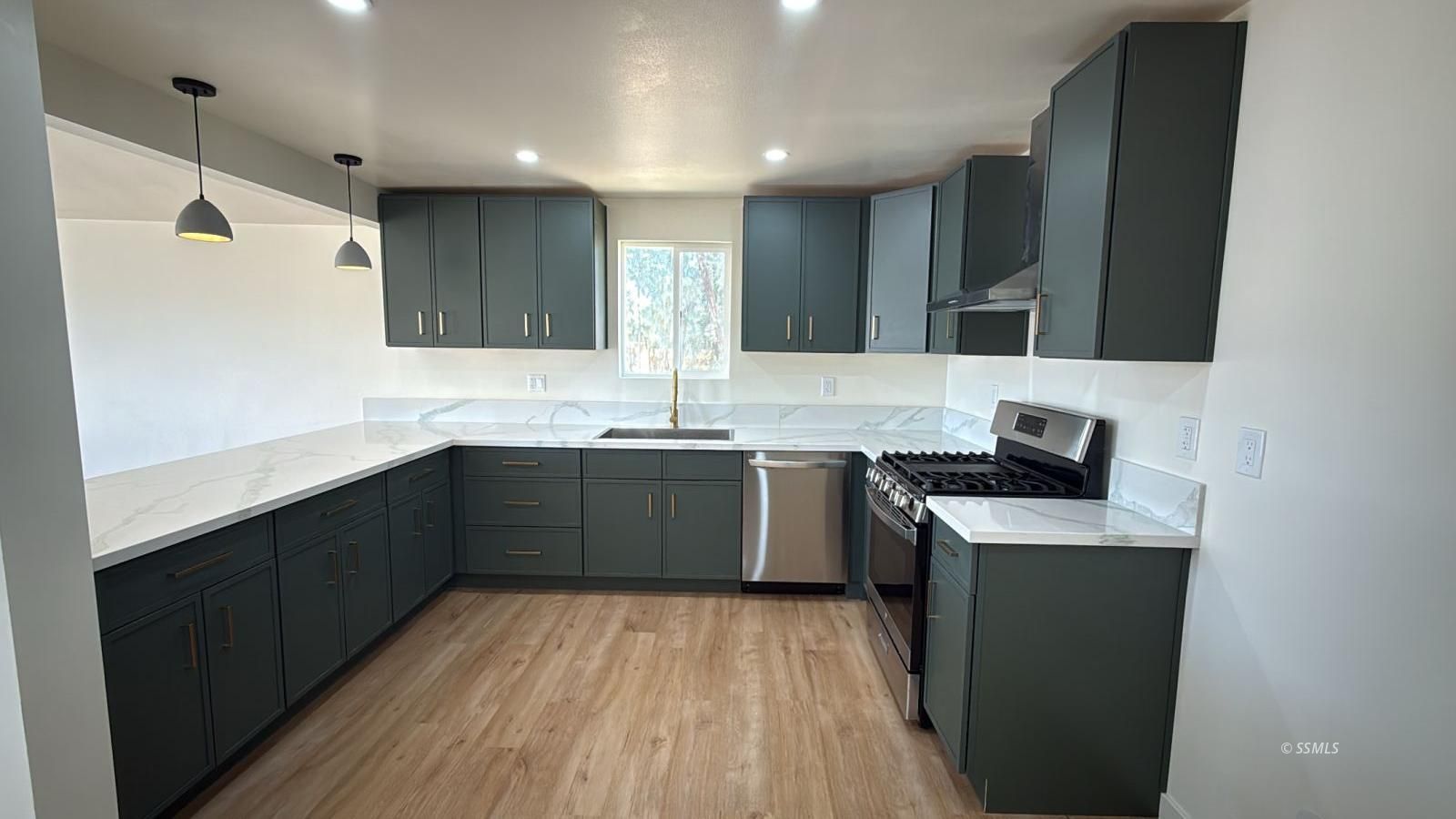 716 W Church Ave — Photo 5