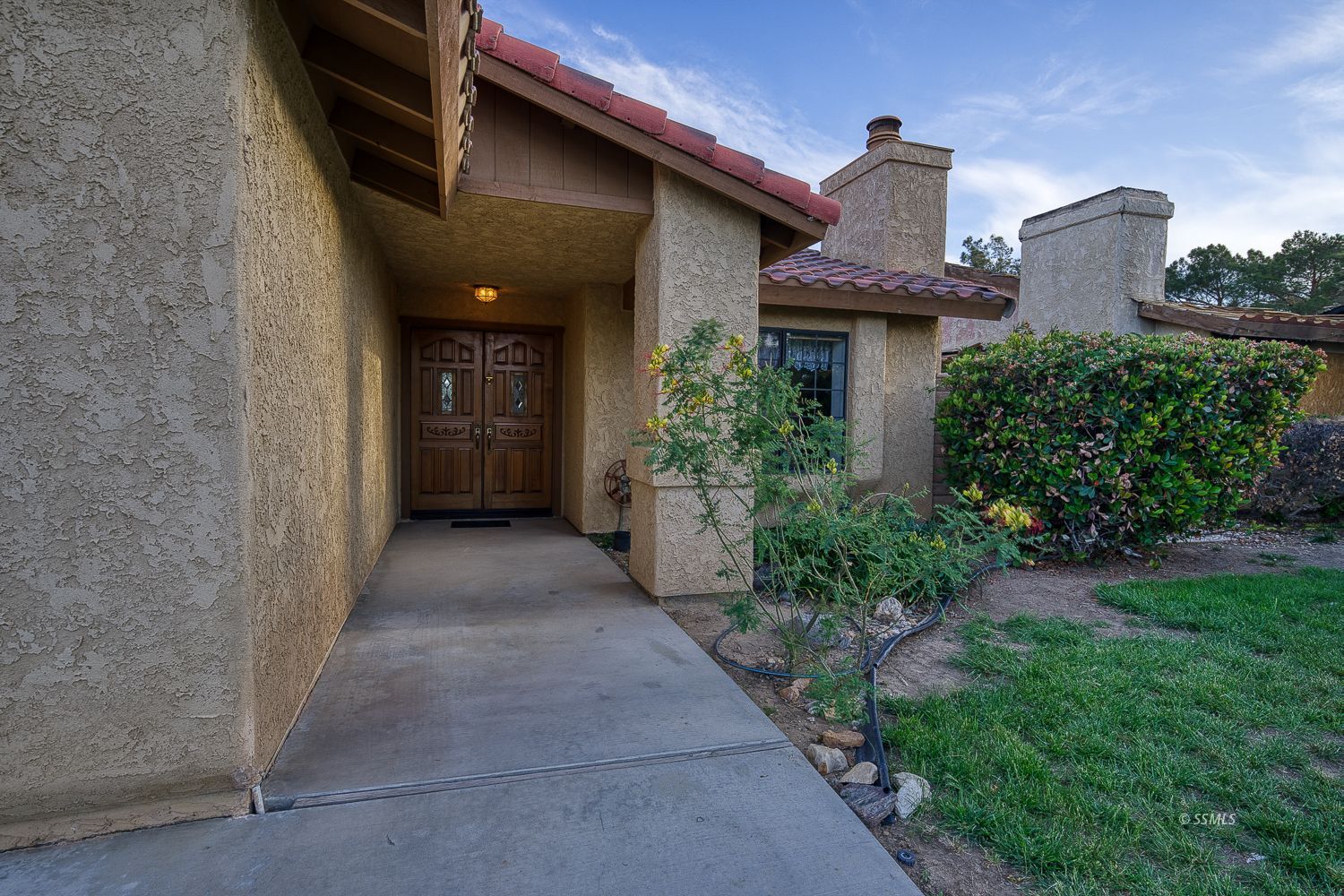 1113 Evelyn Ct. — Photo 5