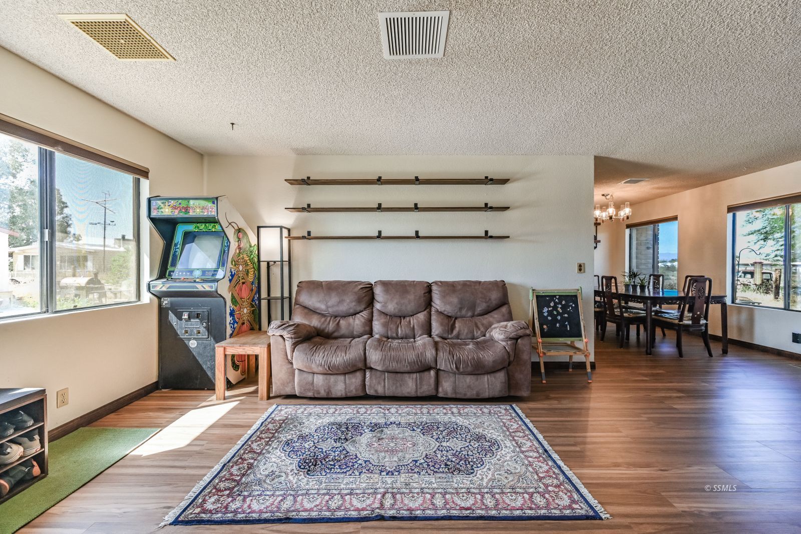 1500 N Everett — Photo 5