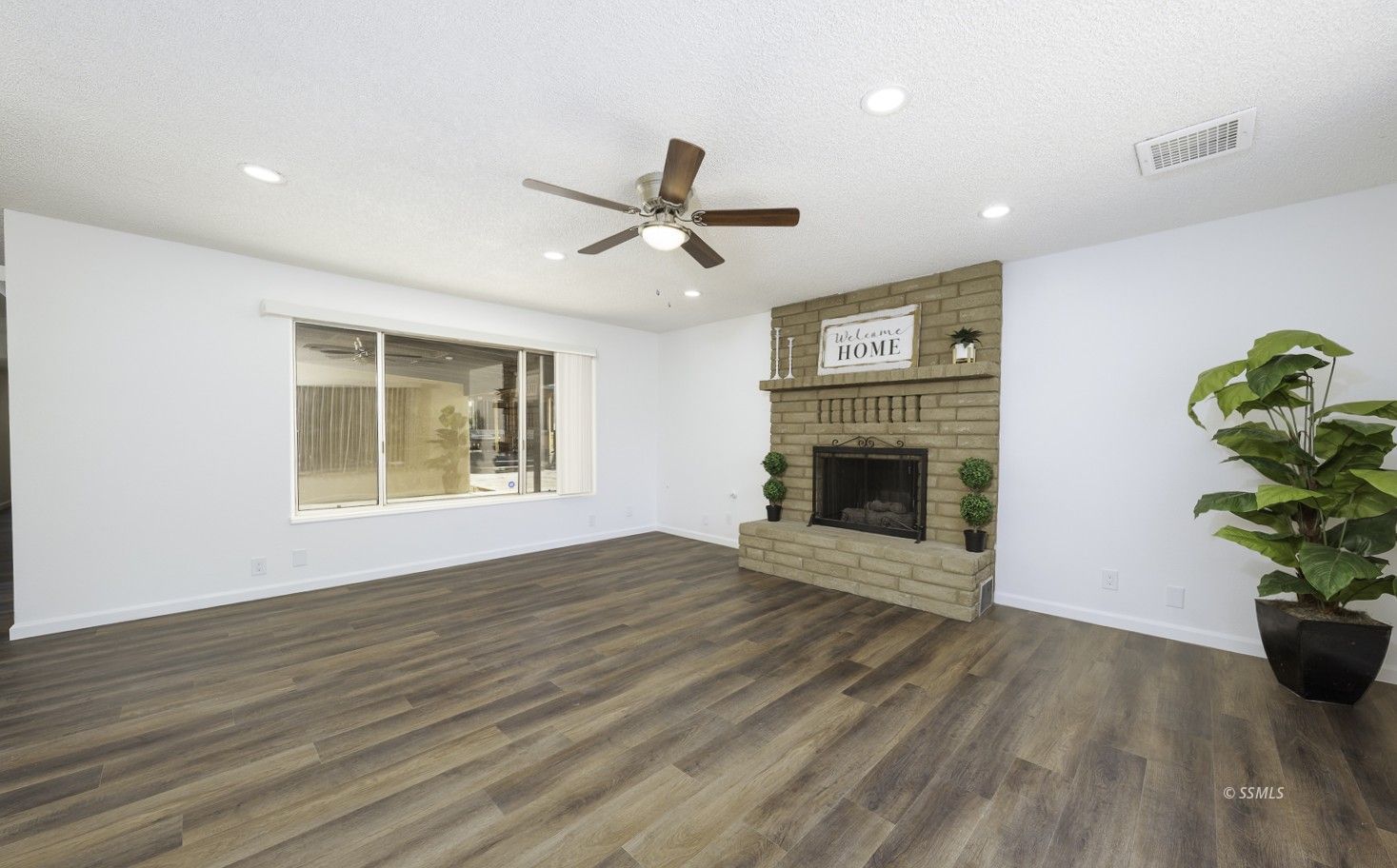 537 W Joyner AVE — Photo 5