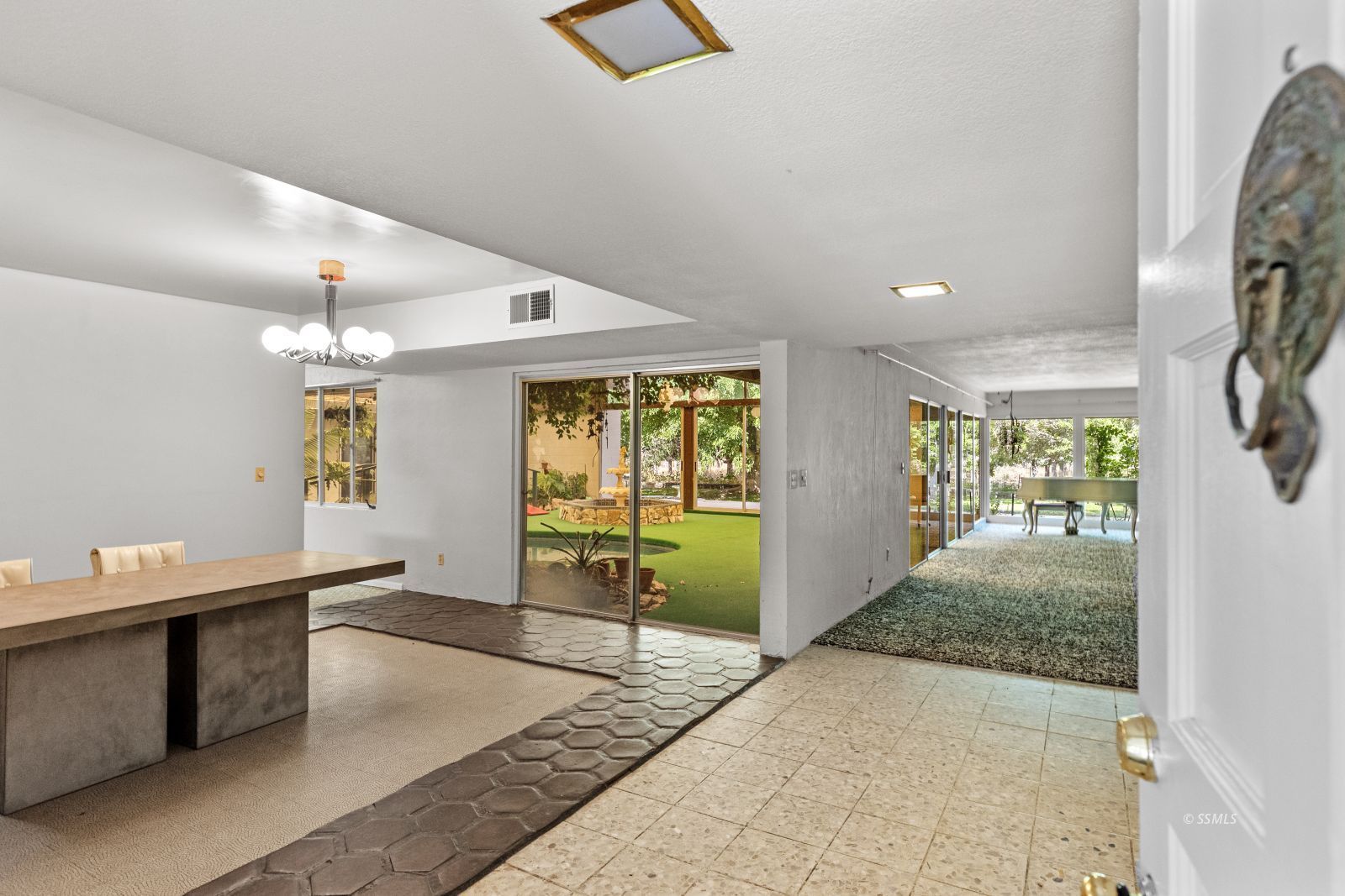 1430 N Indian Wells ST — Photo 5