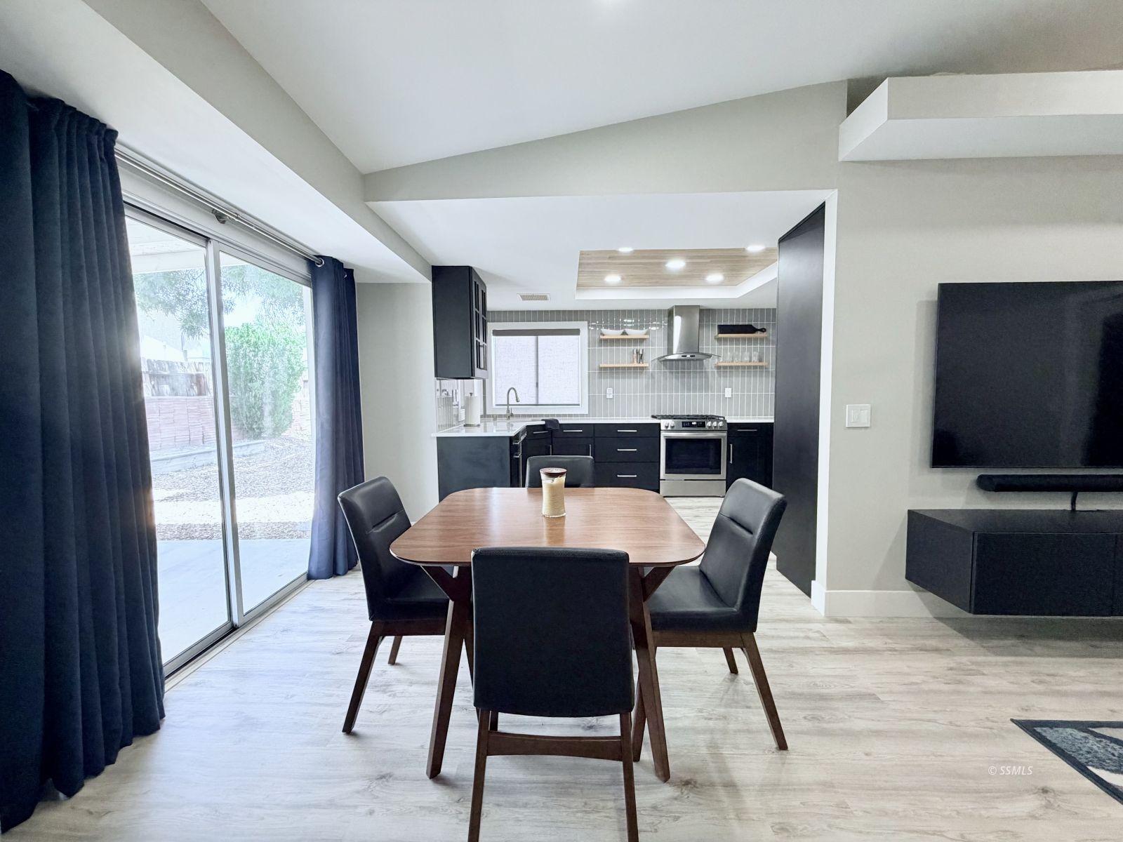 719 Pinon CT — Photo 5