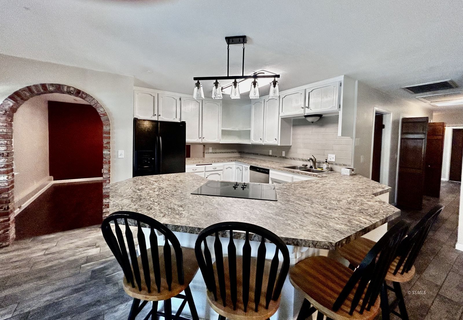 609 Weiman AVE — Photo 5