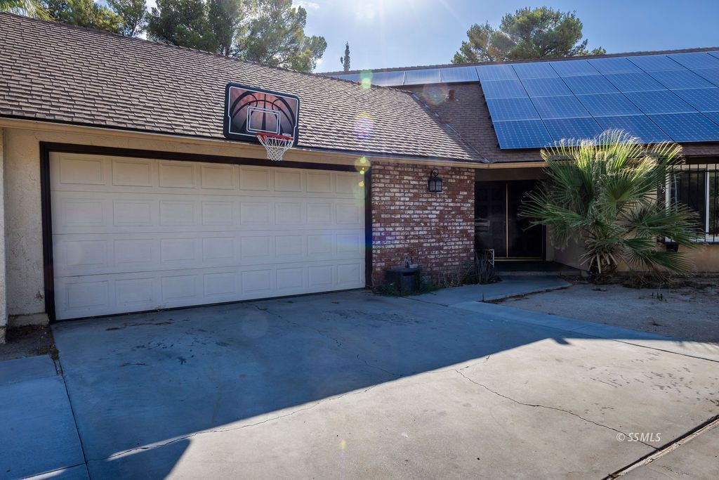 913 N Sierra View — Photo 5