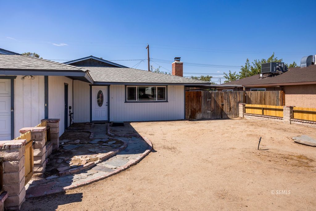 1200 W Benson AVE — Photo 5