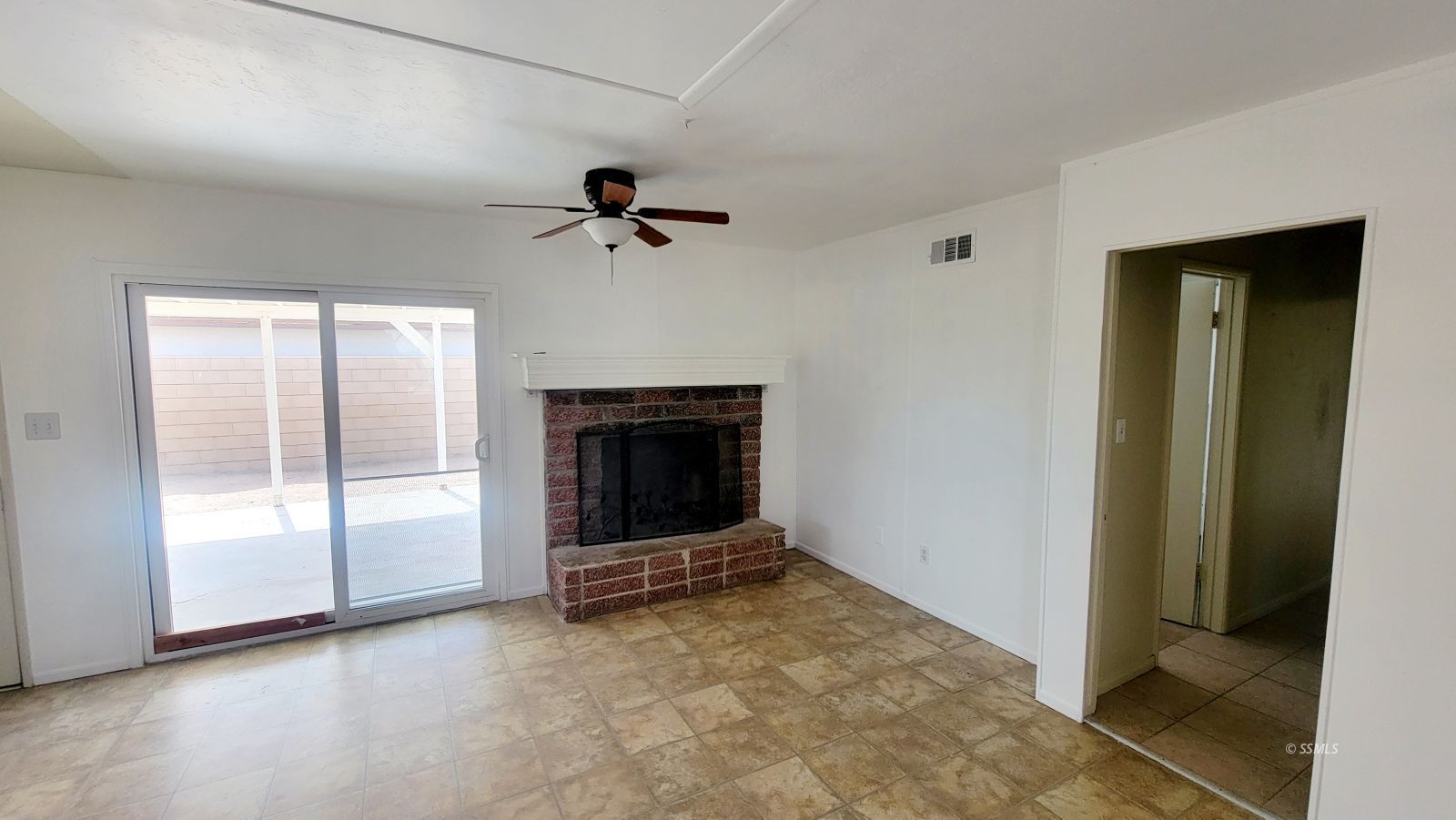267 E Church AVE — Photo 5