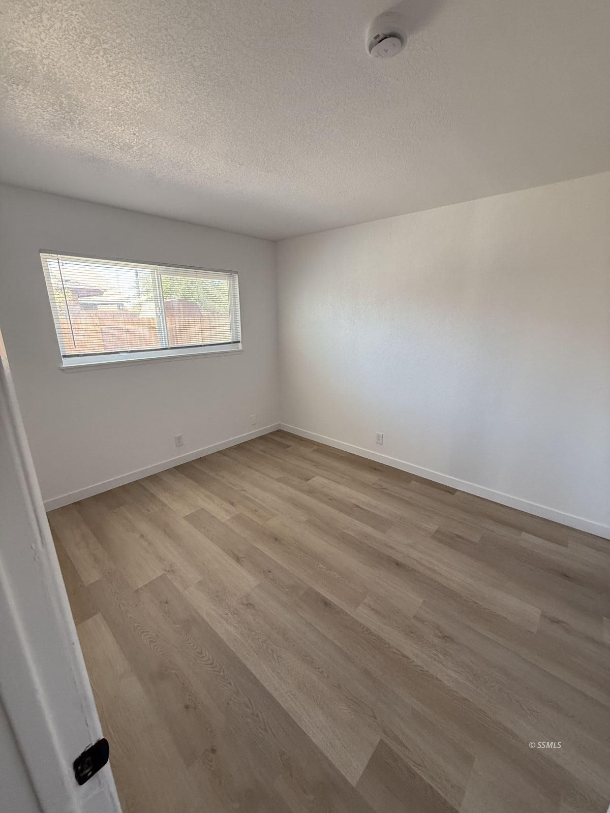 1420 W Coronado — Photo 5