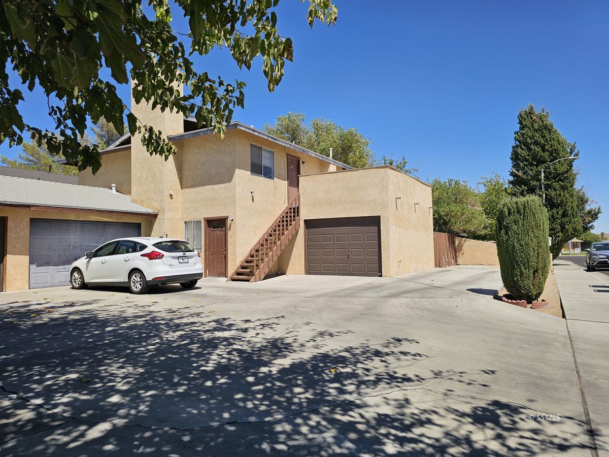 712 S Norma ST — Photo 5