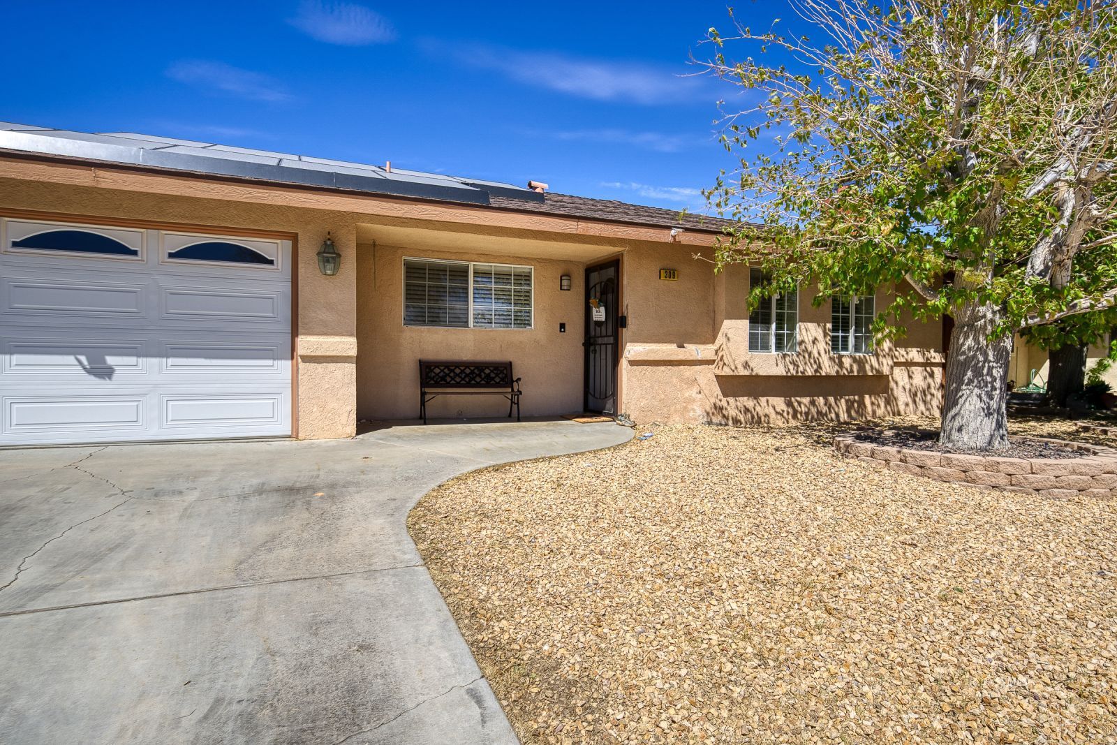 309 N Sunland DR — Photo 5